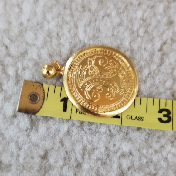 Gold plated COIN earrings! - Picture 2 of 2